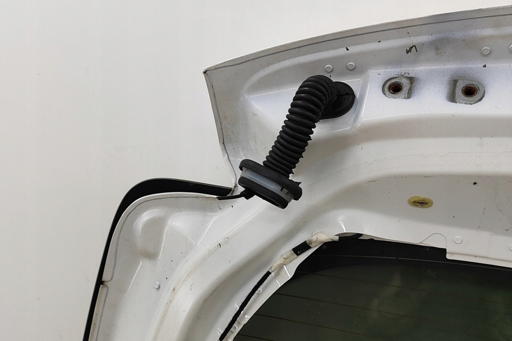 фото №5, Peugeot 208 крышка багажника задняя 9672664480