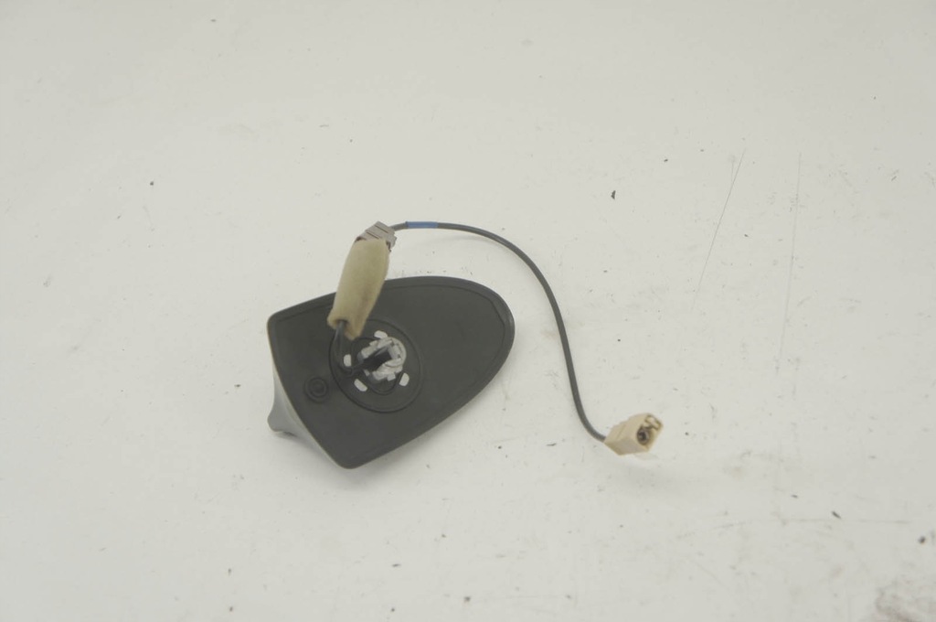 фото №4, Gu385 infiniti q30 антенна крыша rekin плавник