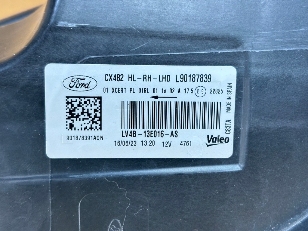 Фара передняя перед правый  ford kuga mk3 full led Доставка