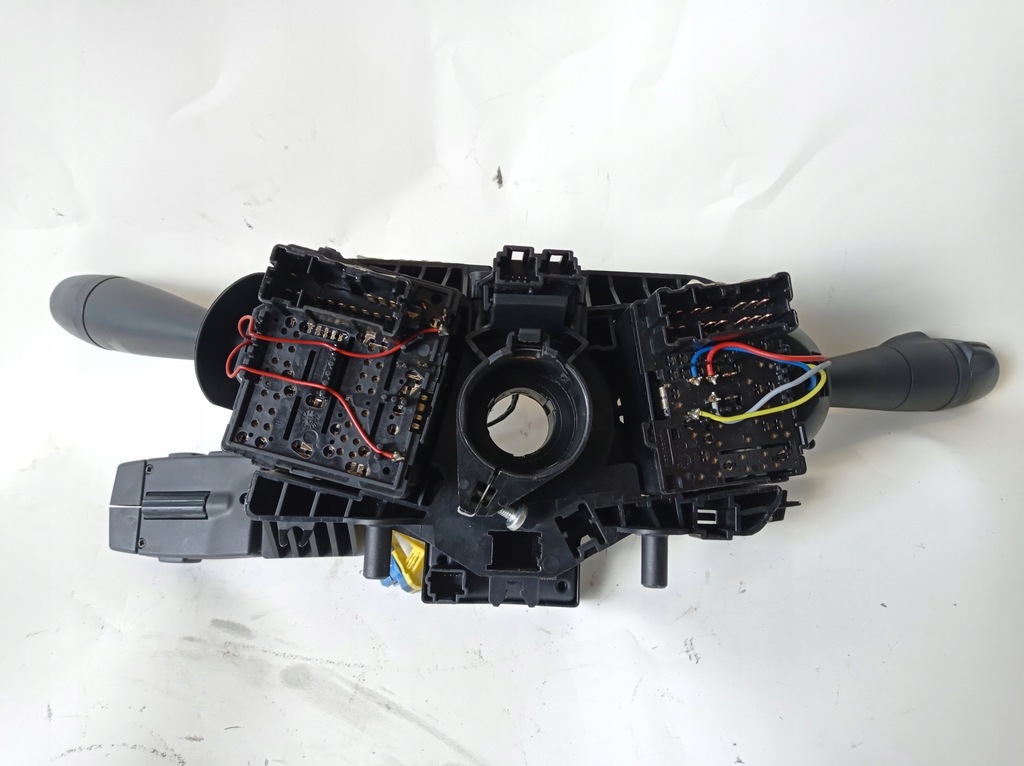 фото №10, Переключатель комбинированный dacia dokker 681728631r