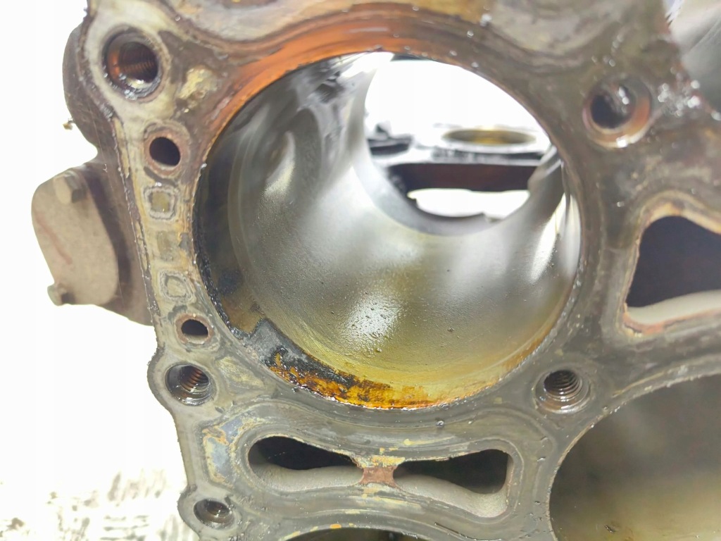 Купить Porsche cayenne 9pa 2005 блок двигателя