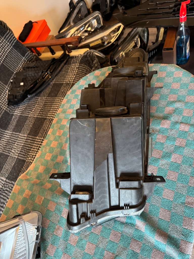 фото №8, Mercedes sprinter 907 910 лампы передние оригинальные