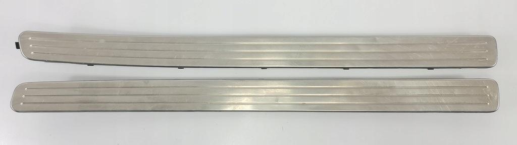 фото №1, Porsche оригинальный номер 7l0853656c молдинг накладка порог пара