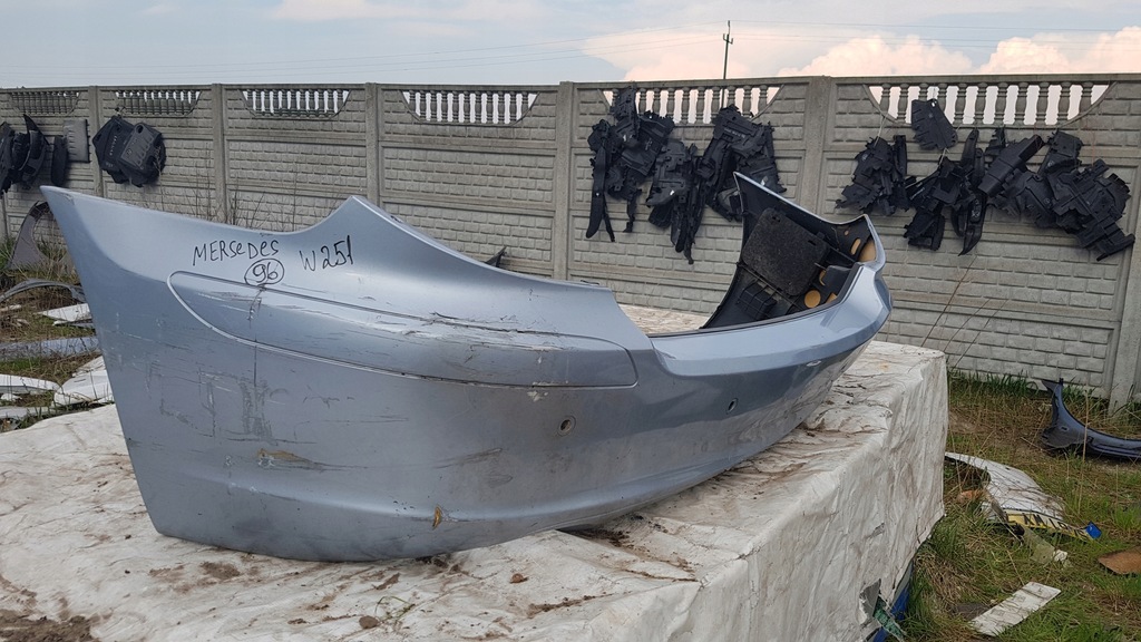 фото №1, Бампер задня 4x pdc mercedes w251