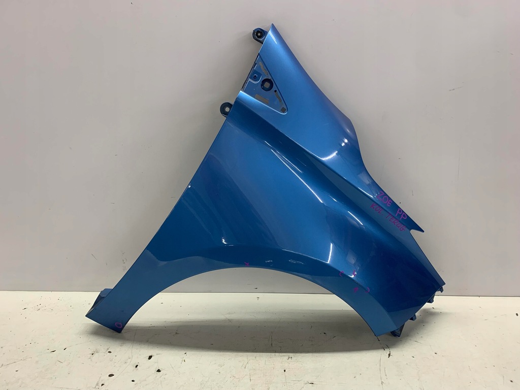 фото №1, Крыло правый перед правый передний renault zoe kol. terqg 12-24