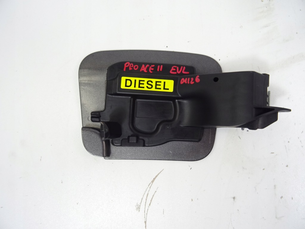 Toyota proace ii кришка заливної пального kod : лак evl 2016- Зі Шроту