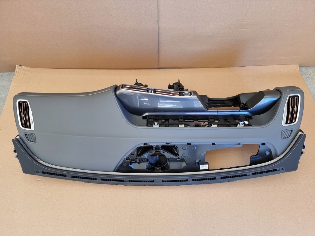 фото №9, Панель приладів консоль mercedes eqc 293 n293 amg демонтаж комплект idealna !!!