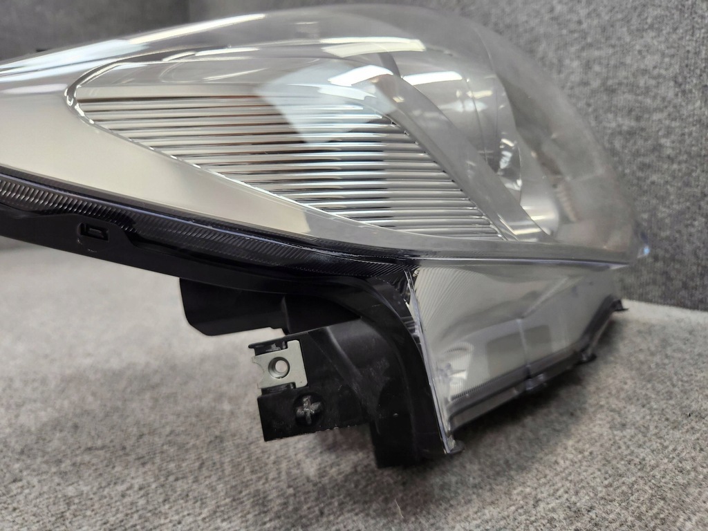 фото №13, Фара лампа передня перед права suzuki sx4 s-cross lift лінза 16-21