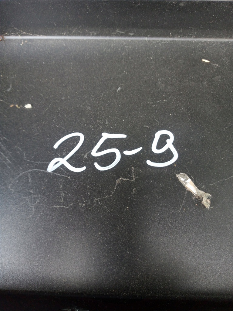 фото №12, Audi a4 b8 a5 заслонка подлокотник сиденье задняя 8k0885944