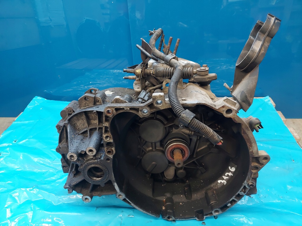 Купить Коробка передач volvo v40 i 1.9 td