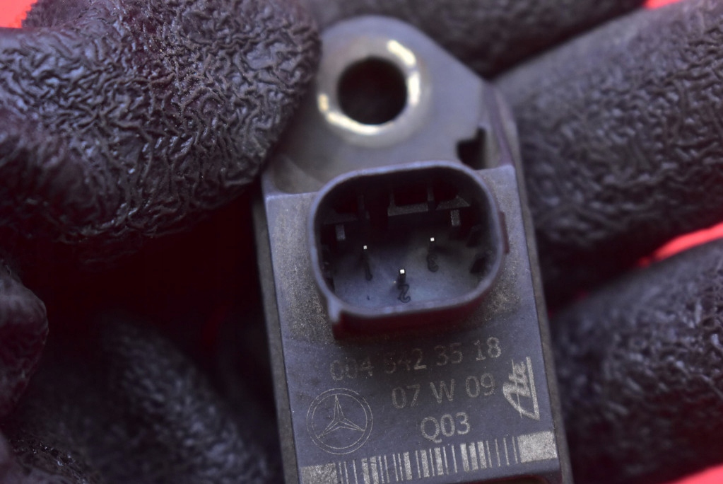 фото №8, Датчик ударный 0045423518 mercedes s-klasa w221 05-09