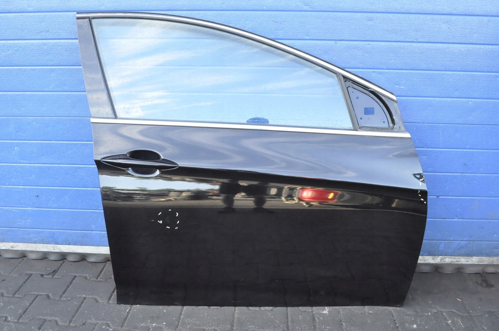 фото №1, I40 дверь правый перед передние nka kombi комплект