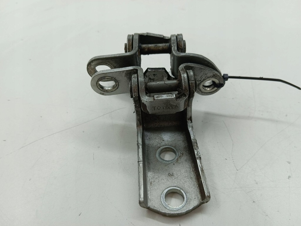 фото №6, Toyota avensis t250 петли дверь задних 2005