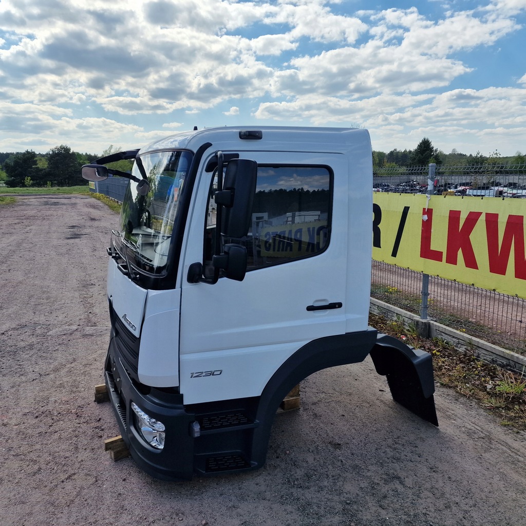 фото №9, Mercedes atego кабина с wyposażeniem пороги