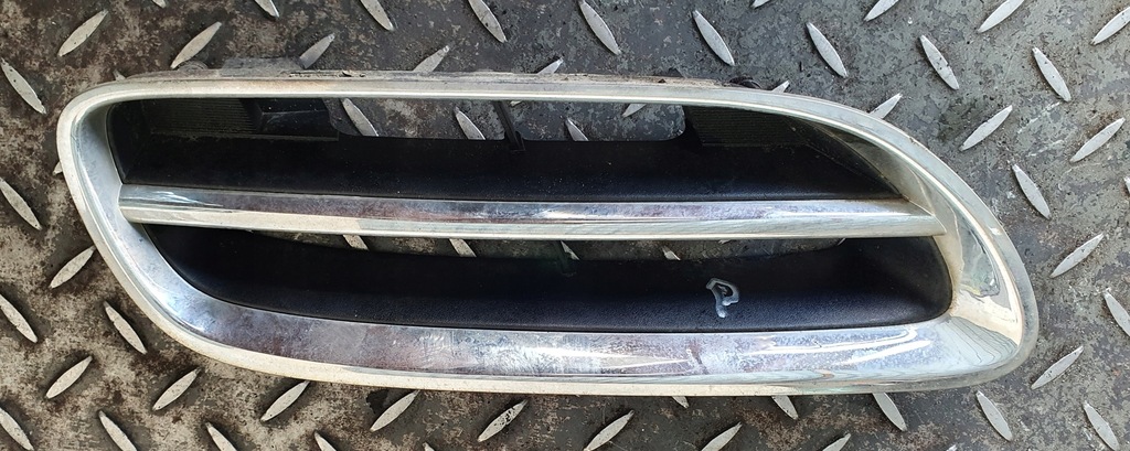 фото №1, Решітка радіатора решітка радіатора права nissan micra k11 lift