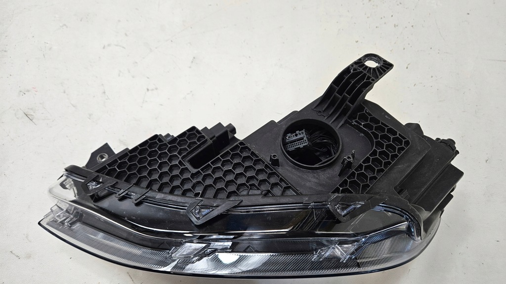 фото №9, Лампа правая перед передняя vw caddy iv full led 2k8941036s