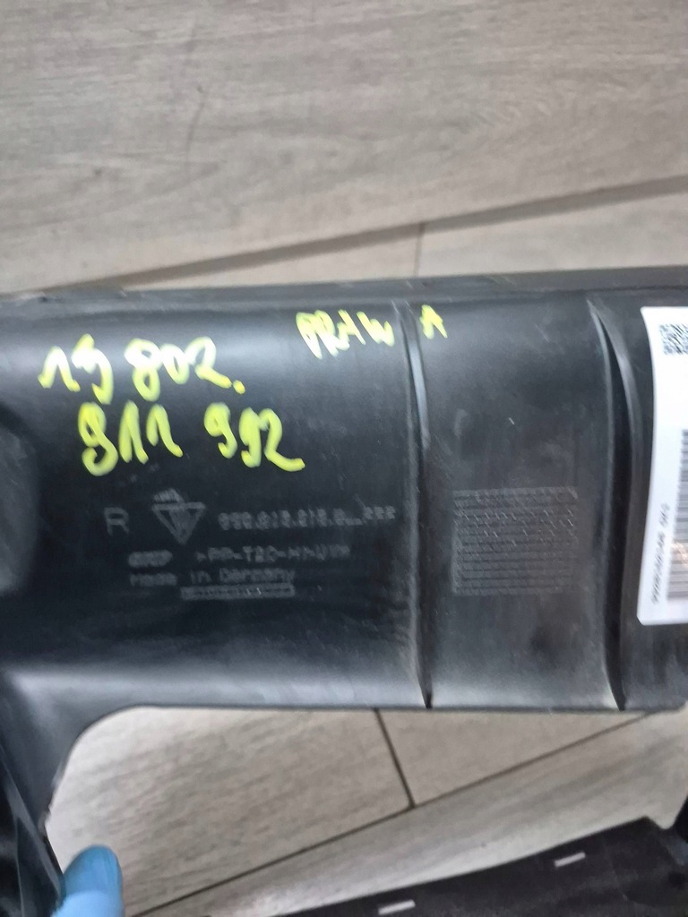 фото №8, 13802. porsche 911 992 воздуховод воздуха правая 992815216b