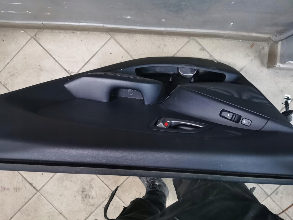 фото №8, Дверь правый задняя полный hyundai ix35 lift tcw eu