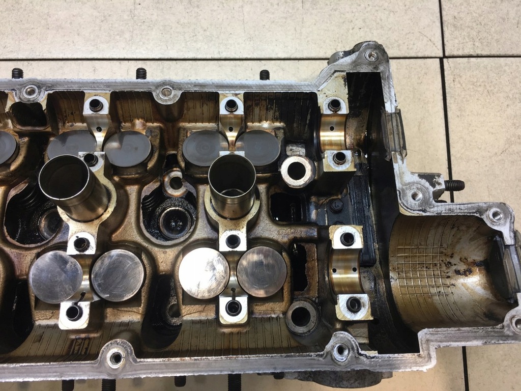 фото №4, Головка цилиндров валы hyundai matrix 1.6 16v