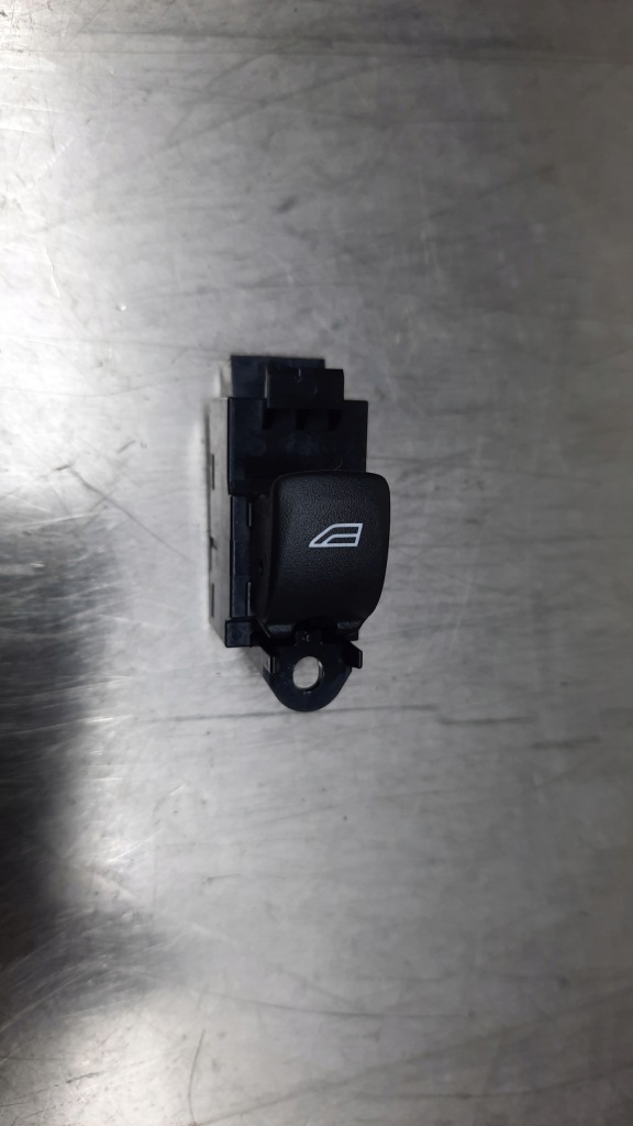 фото №1, Перемикач вікон задня volvo v70 iii xc70 ii s80 08-16r