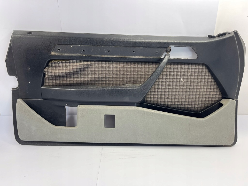 фото №1, Обшивка дверь левый перед mercedes w124 coupe cabrio ce решётка sportline