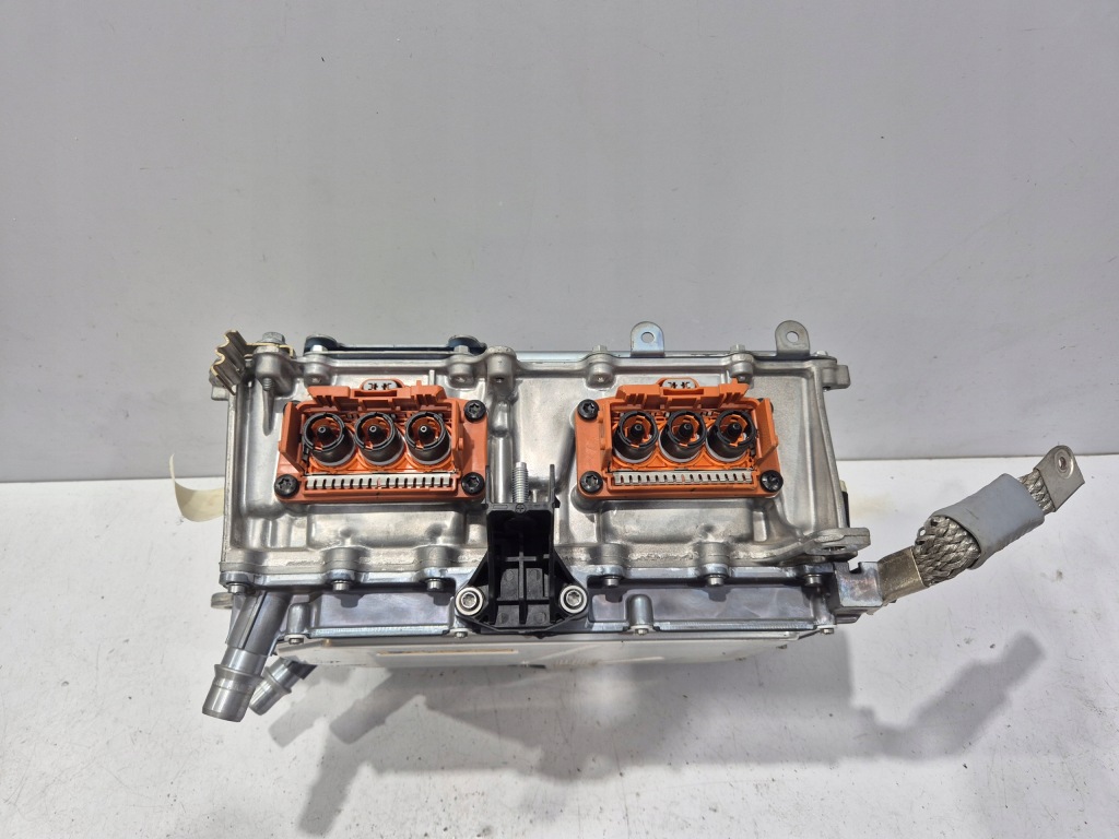 Зарядное устройство инвертор конвертер инвертор renault clio v 5 e-tech 291a11751r с Разборки