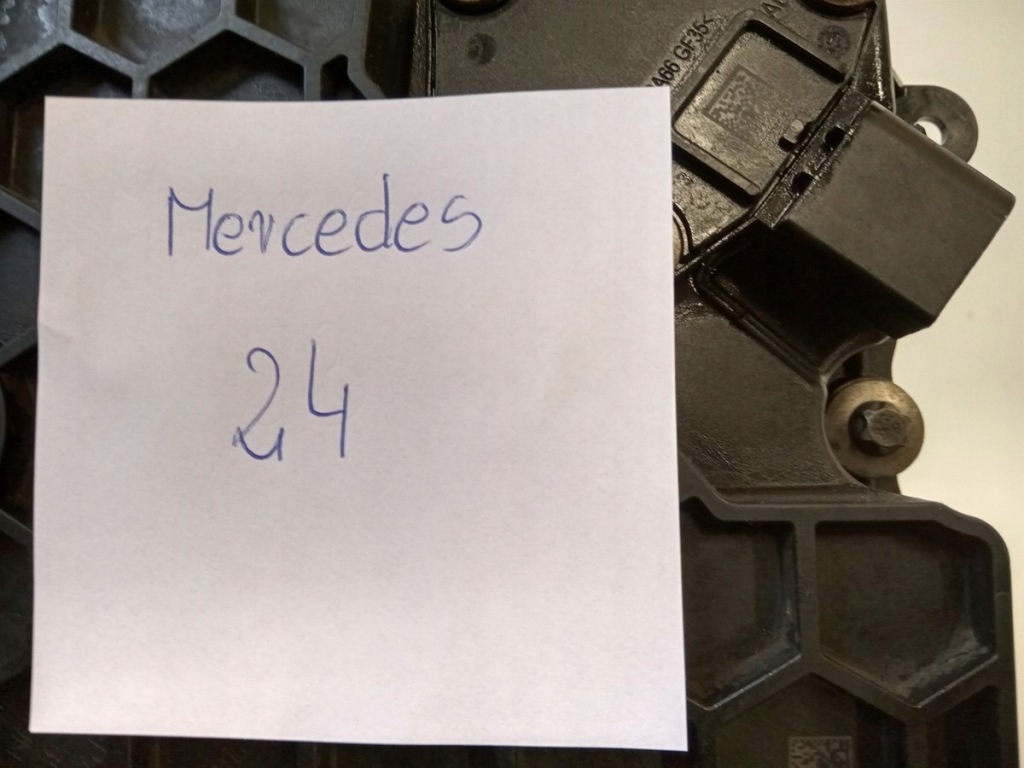 Піддон масляна датчик mercedes 3.0 450 eq-boost 367 km Зі Шроту