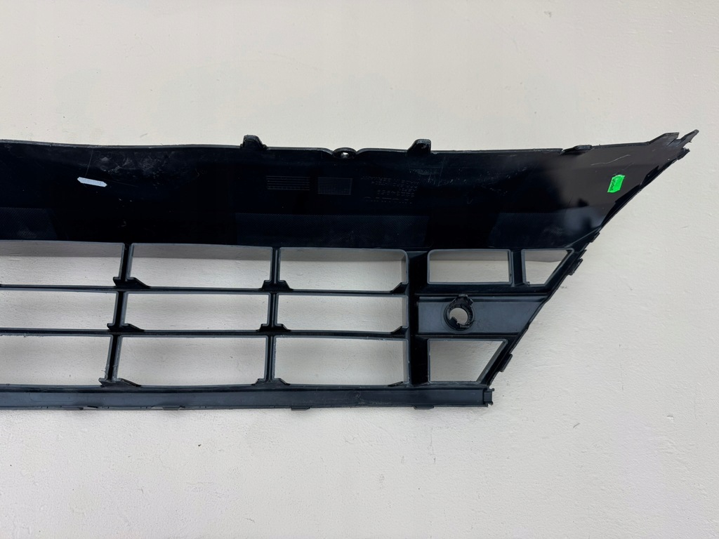 фото №14, Volvo xc60 2 ii lift 21r- решітка середня бампера перед 32234959