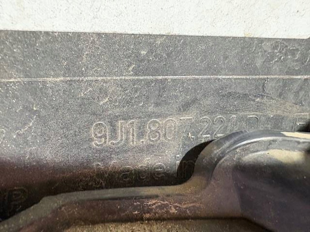 фото №9, Porsche taycan 9j1 cross turismo бампер перед 9j1807221d