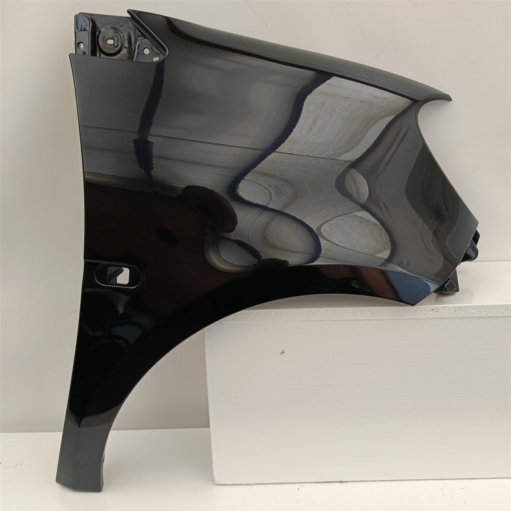 Купить Крыло  правый  перед smart 453 po 2014