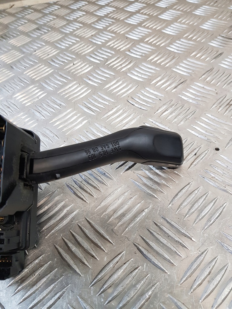 фото №12, Переключатель комбинированный лента j0959654ac 4b0953503f audi a3 8l 00r-