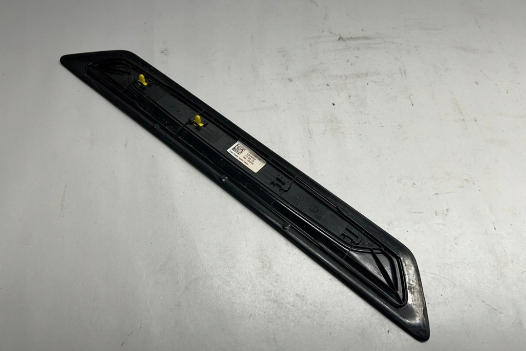 фото №8, Передня ліва молдинг декоративна поріг bmw 2 active tourer f45 7410460 2.0l