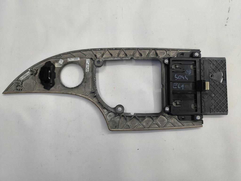 Рамка декоративная  переключения передач bmw e61 6951130 Киев
