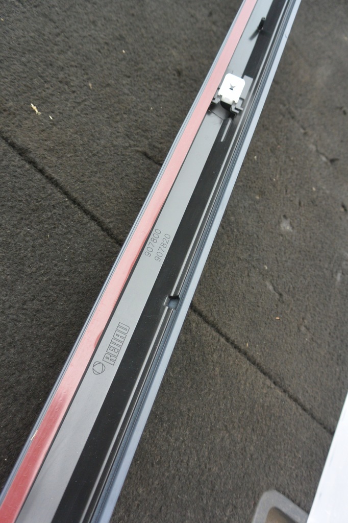 фото №8, Молдинг порог накладка левая audi a4 b9 2015-2019 r s-line