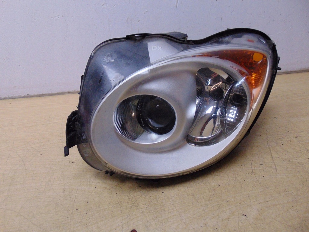 фото №1, Лампа правая перед alfa romeo mito 89101887 europa