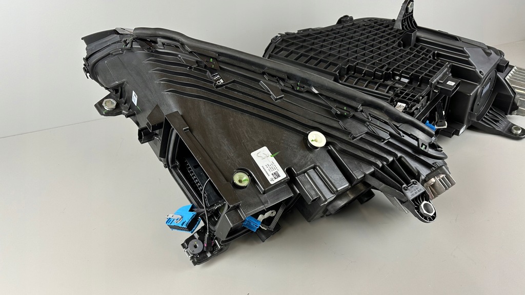 фото №9, Mercedes 296 eqs suv лампа левая правая digital light a2969062502 a2969062602