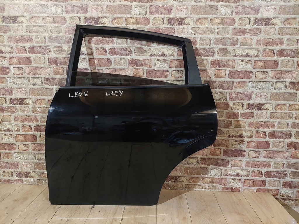 фото №1, Дверь задняя левая полный seat leon ii 05/12 rok kod: lz9y