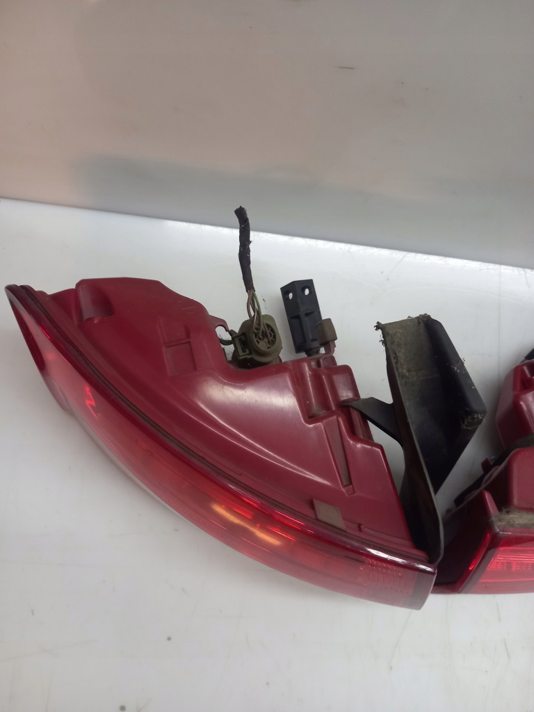 Фари ліва праві задній led audi a4 b8 седан рестайлінг  8k5945095ac комплект Доставка