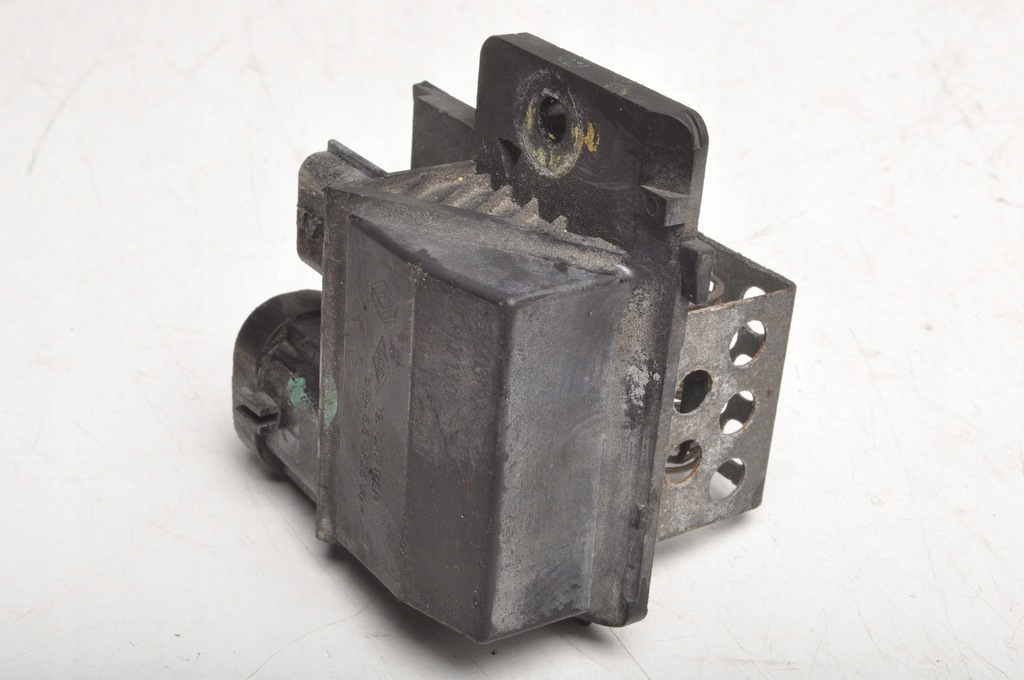 фото №1, Renault clio iv резистор резистор вентилятор 255503792r