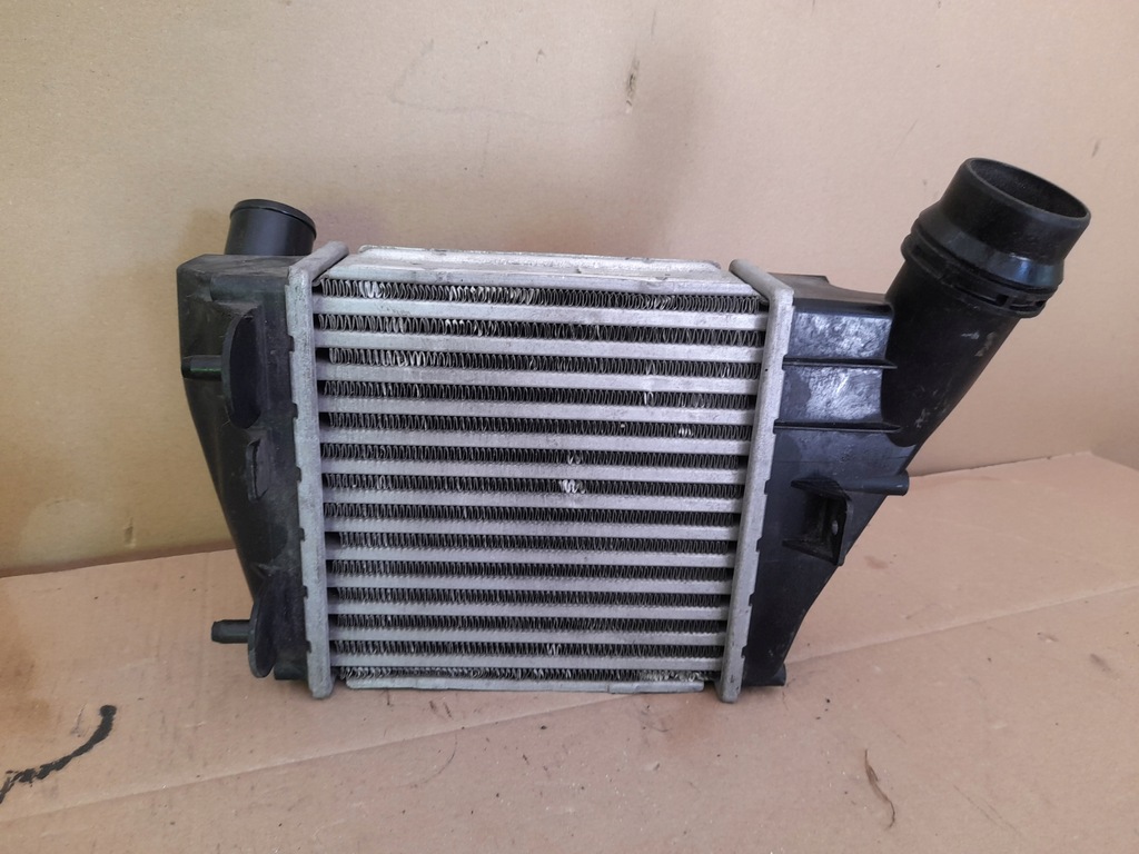 фото №1, Интеркулер twingo ii 8200369311