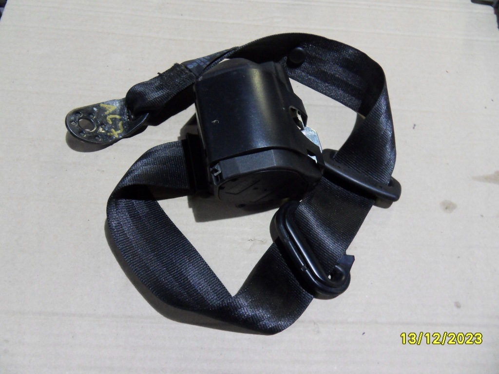 фото №1, Pas безопасности левый задняя vw polo iv 9n 6q0857805a