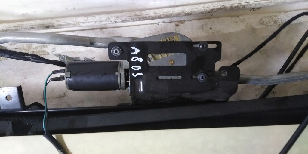 фото №9, Audi a8 d3 шторка электрическая полка багажника 04r