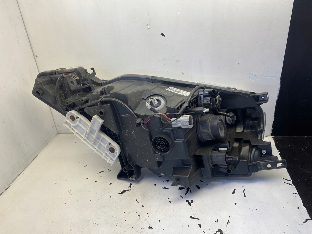 фото №13, Nissan leaf i лампа правый перед 26010 3nl0a