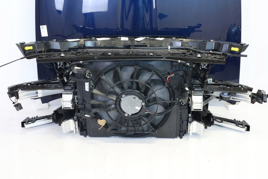 фото №8, Перед bmw g70 i7 капот бампер лампа крила c3z