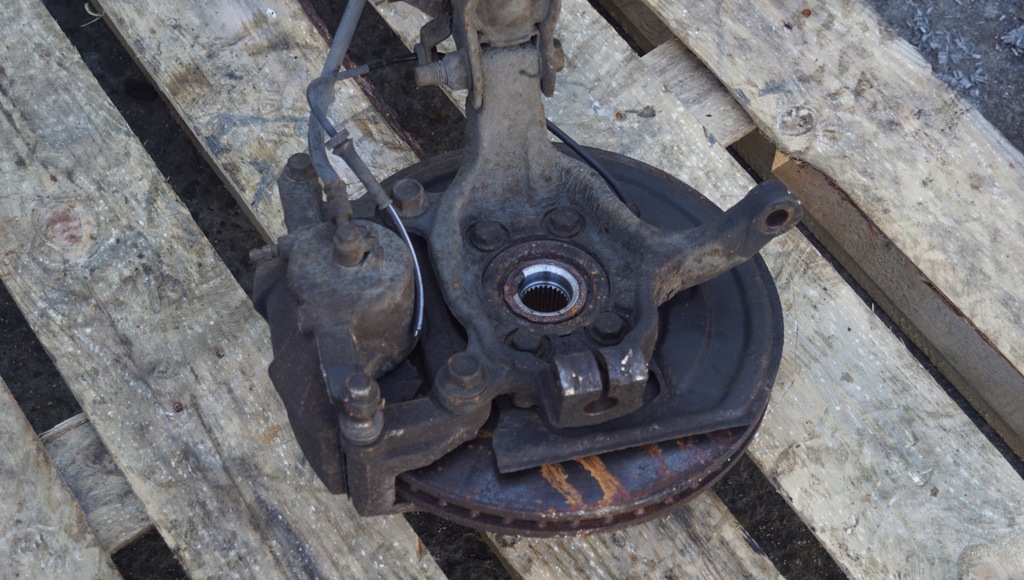 фото №11, Поворотный кулак правый перед nissan qashqai j10 lift 1.5