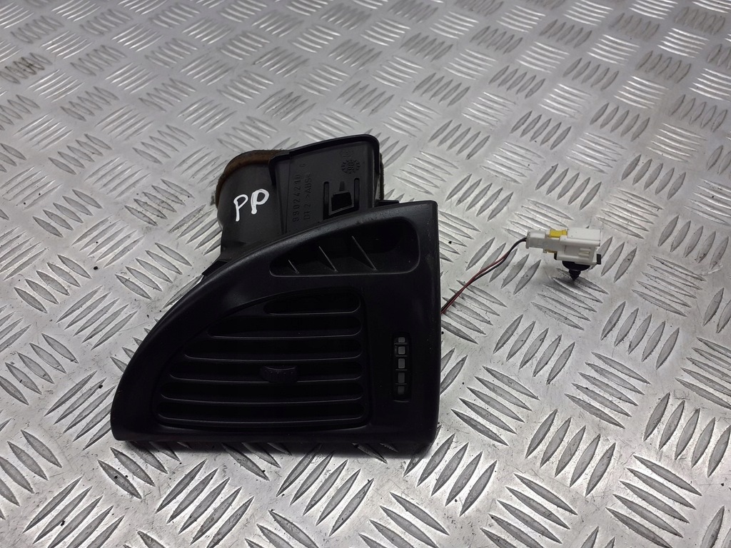 фото №1, Решётка правая обдув citroen c5 9634422577