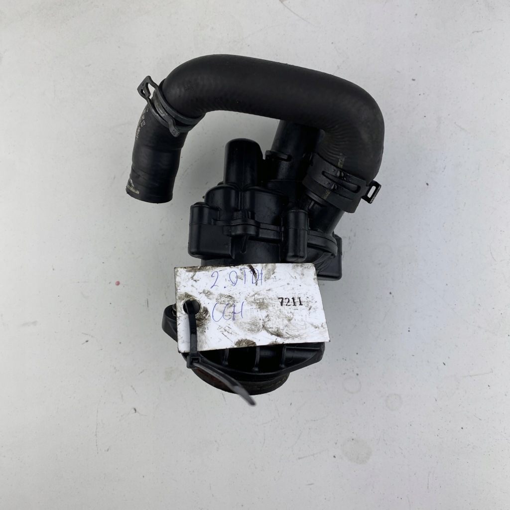 фото №1, Термостат корпус + wąż vw transporter t5 t6 multivan california 2.0 tdi