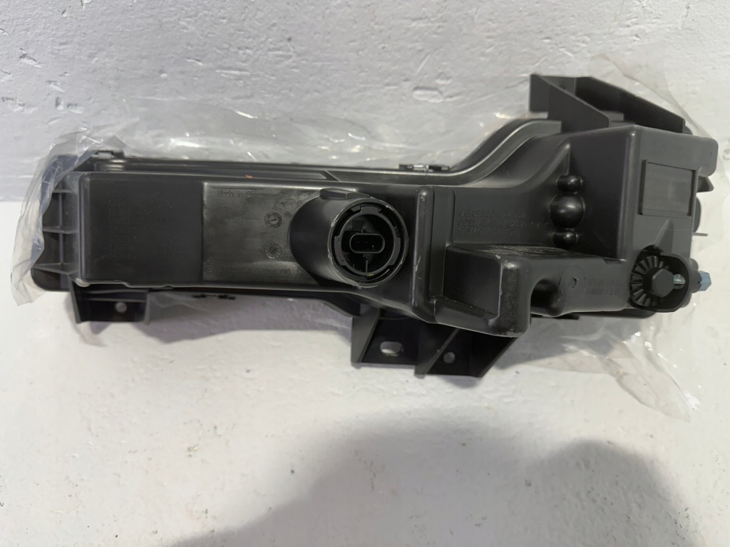 Фара drl halogrn led правий tesla model 3 рестайлінг Оригінал