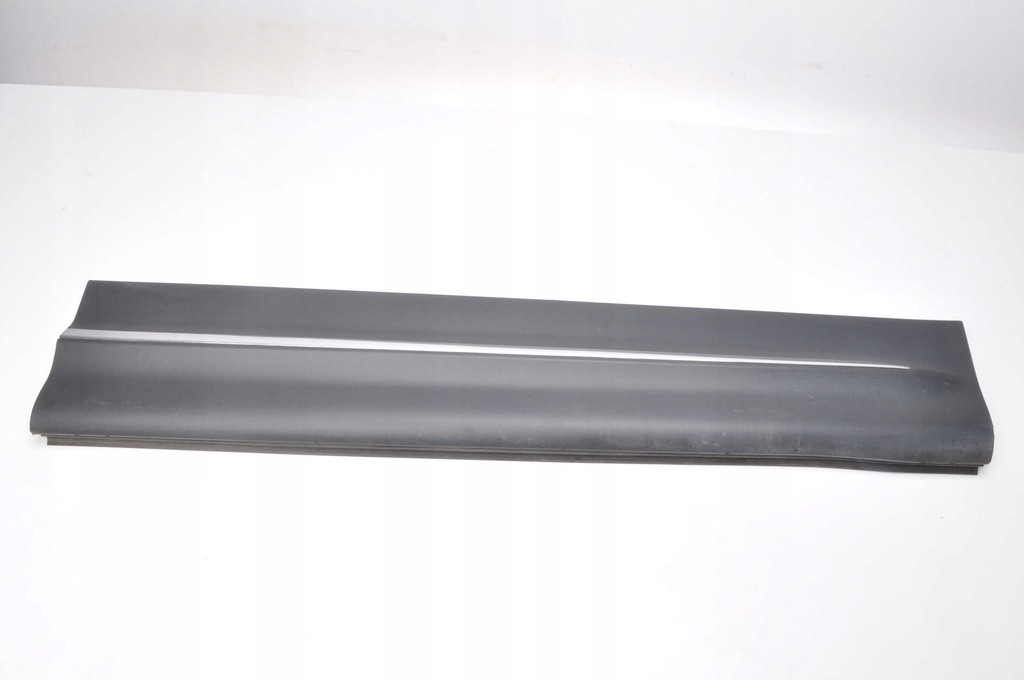 фото №1, Mercedes eqb x243 молдинг дверь правая перед a2477274601