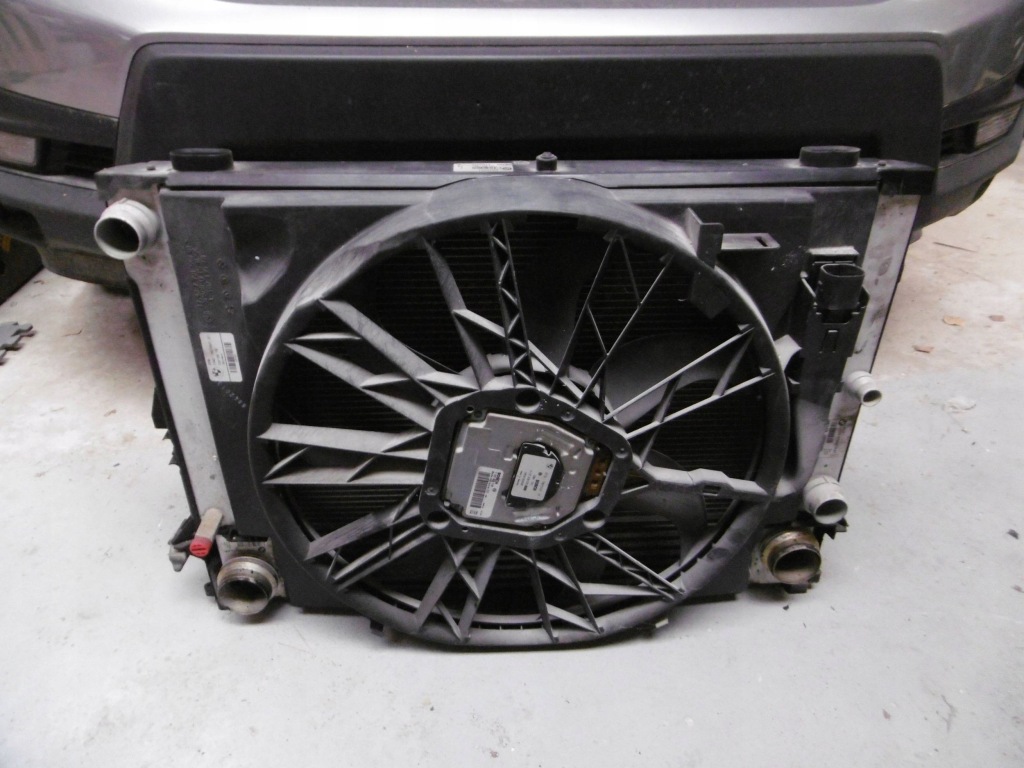 фото №1, Bmw 5 e60 e61 2006 радіатор повітря інтеркулер оригінал